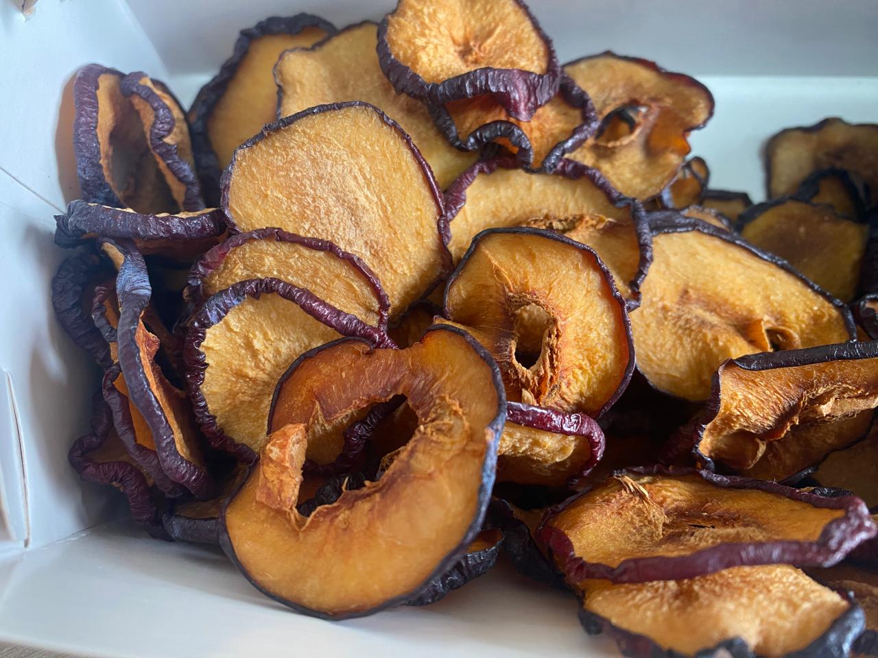 برقوق مجفف شرائح